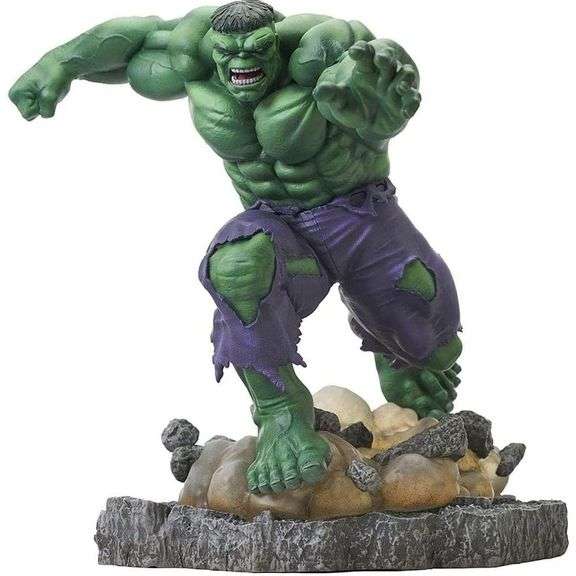 Marvel Immortal Hulk Deluxe Collectible Statue