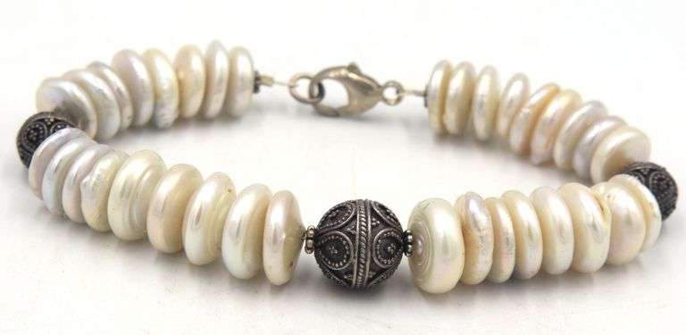 Pearl beaded disc bracelet in costume jewelry