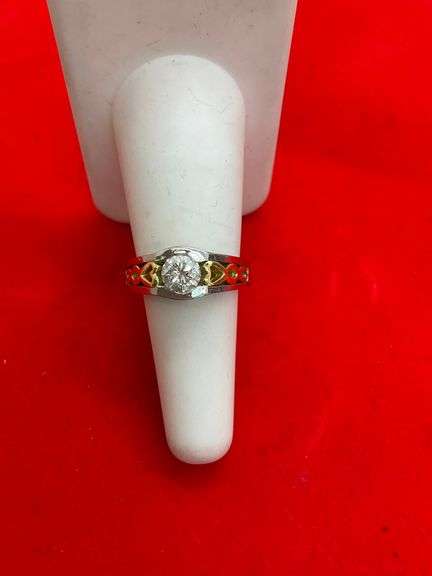 CERTIFIED 18K GOLD AND PLATINUM DIAMOND RING