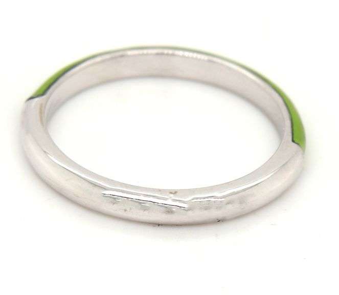 Sweet 18K WG Band with Lime Green Enamel