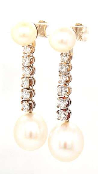 14kt Yellow gold diamond and pearl drop earrings