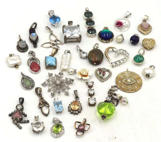 Group lot of Vintage 925 sterling silver pendants