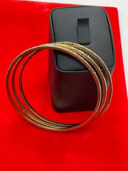 18K YELLOW GOLD BANGLE BRACELETS