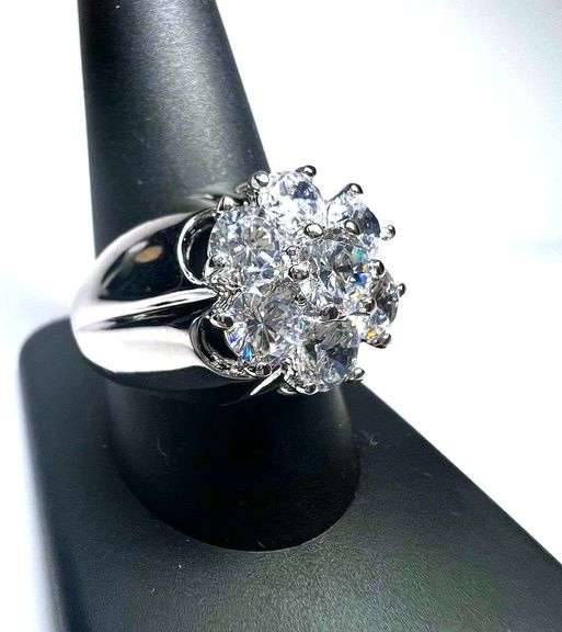 14 Kt White Gold Plate 7.25 Ctw Lab Simulated Diamond Ring