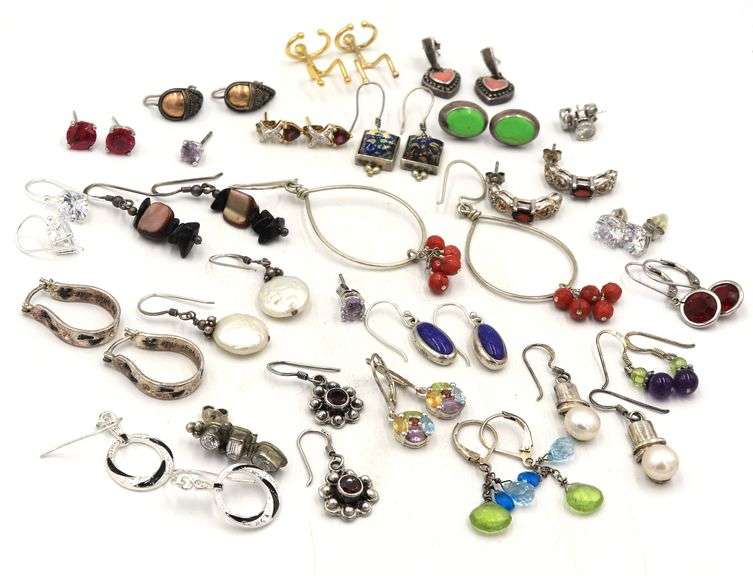 Group lot of Vintage 925 sterling silver earrings