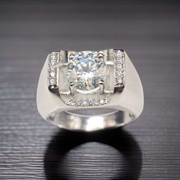 Men's 3.75 Ct White VVs1 H-I Fire Moissanite Ring