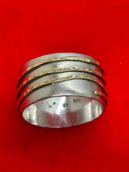 LADIES 14K WHITE AND YELLOW GOLD BAND