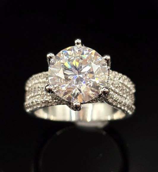 Huge 5.5 Ct VVs1 White E-F Lab Simulated Diamond Ring