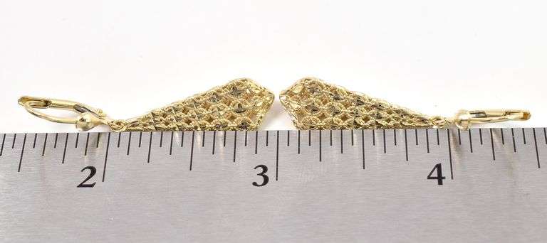 Dazzling 14K Yellow Gold Earrings