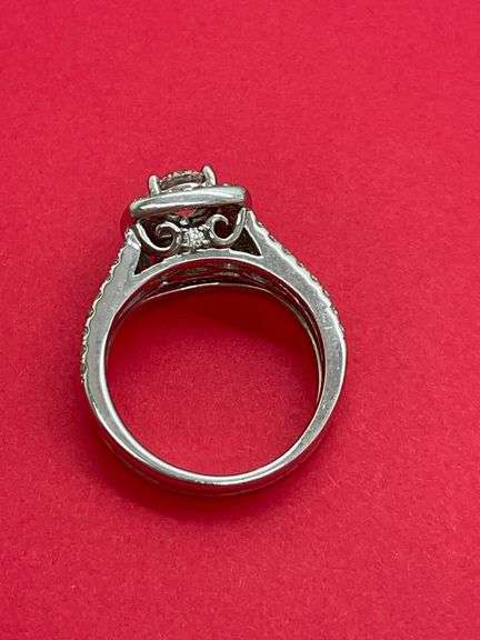 Certified 14k white gold diamond ring.