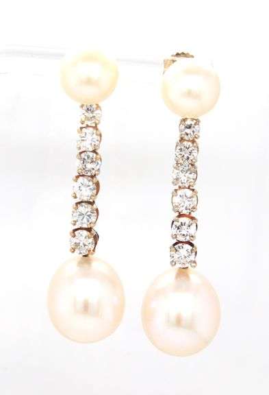 14kt Yellow gold diamond and pearl drop earrings