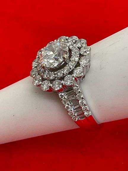 CERTIFIED BRAND NEW 18K WHITE GOLD DIAMOND ENGAGEMENT RING