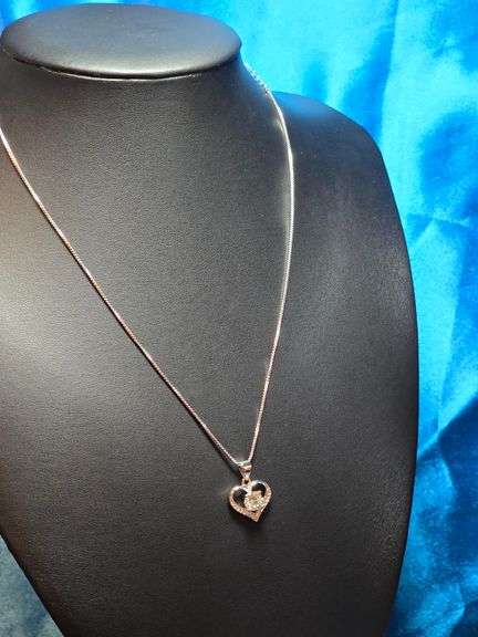 Gorgeous VVs1 White E-F Fire Mossanite Heart Pendant