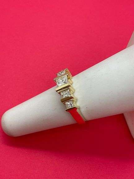 CERTIFIED BRAND NEW 14K GOLD DIAMOND BAND