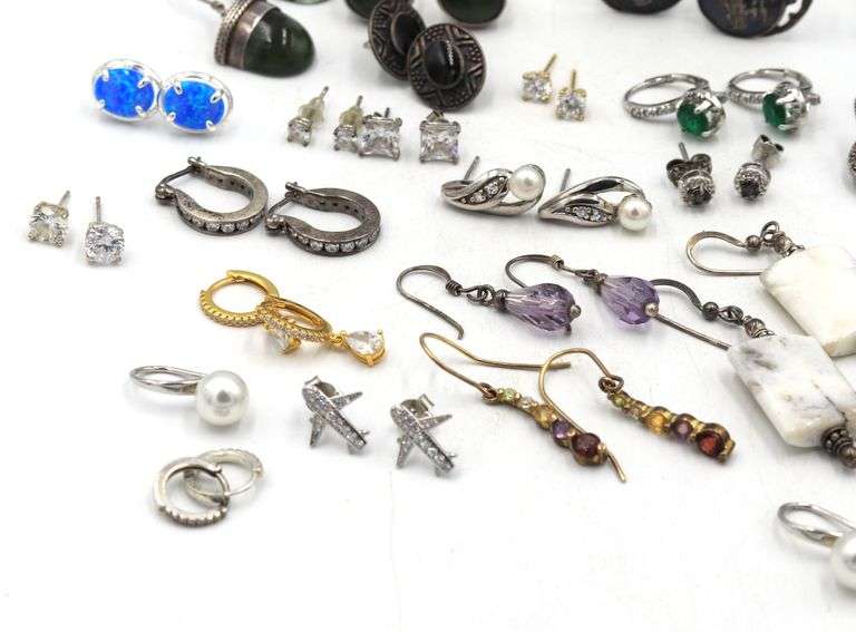 Group lot of Vintage 925 sterling silver earrings