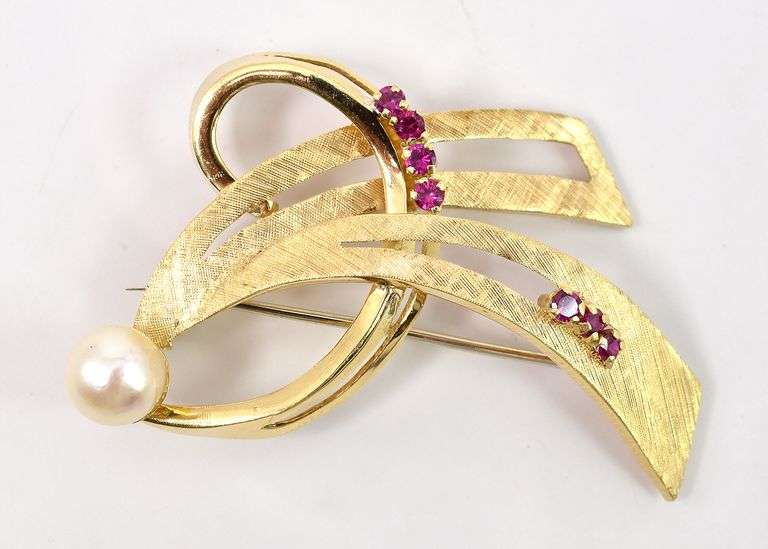 Wonderful 18K Yellow Gold Pearl and Pink Topaz Gemstone Brooch