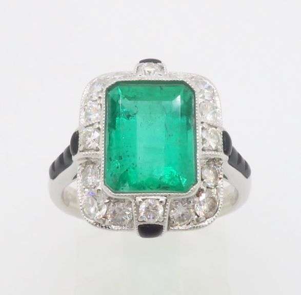 Natural Emerald & Diamond Ring in 18k White Gold