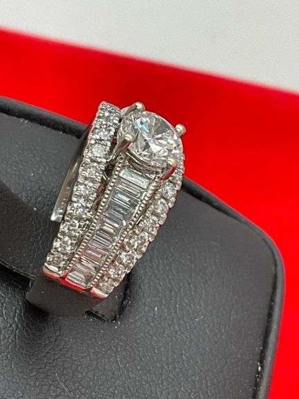 CERTIFIED BRAND NEW 14K WHITE GOLD DIAMOND ENGAGEMENT RING2.05 CARAT