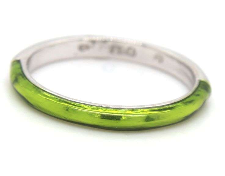 Sweet 18K WG Band with Lime Green Enamel