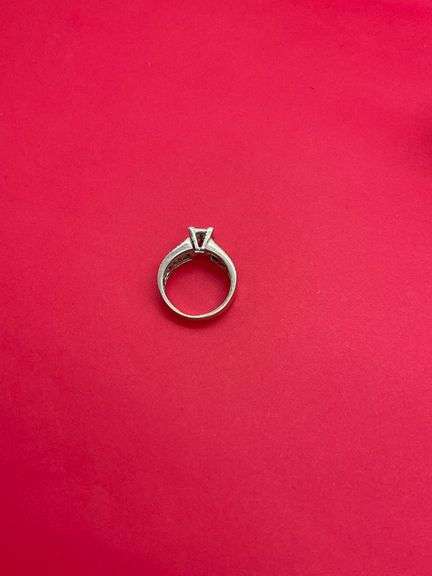 CERTIFIED 14K WHITE GOLD DIAMOND RING. 1.25 CARAT