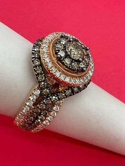 LADIES 14K ROSE GOLD DIAMOND RING. 3.15 CARATS