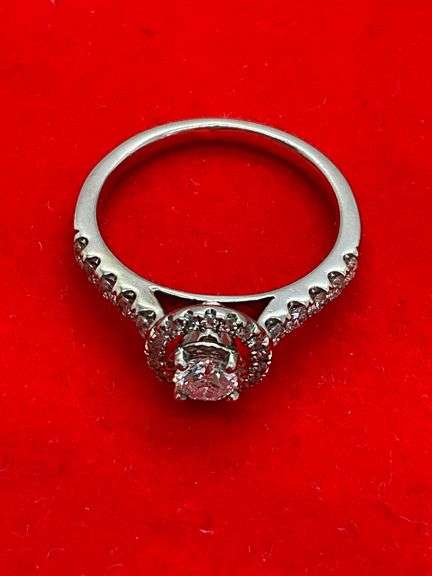 CERTIFIED BRAND NEW 14K WHITE GOLD DIAMOND ENGAGEMENT RING
