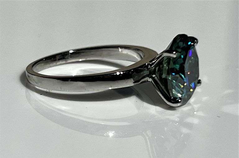 14 Kt White Gold Plate 5.35 Ct Deep Emerald Green VVs1 Fire Moissanite Ring