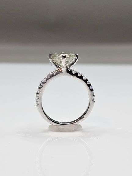 Sparkling 1.75 Ct VVs1 White I-J Assher Cut Moissanite Ring