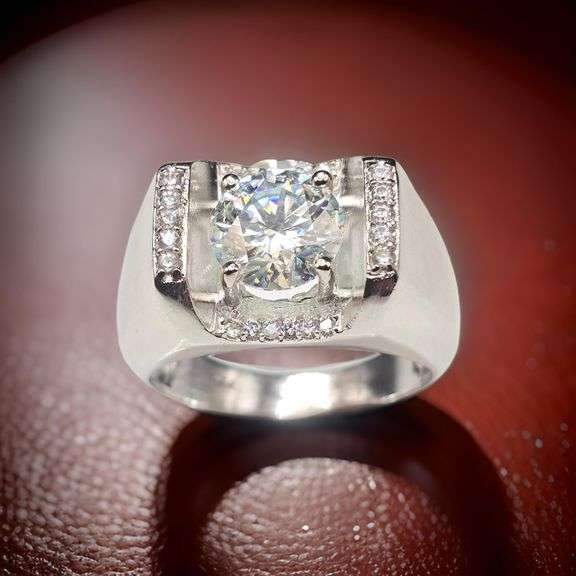 Men's 3.75 Ct White VVs1 H-I Fire Moissanite Ring