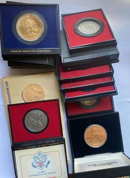 Lot of US Bicentennial Medals
