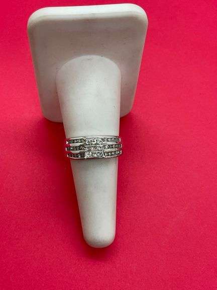CERTIFIED 14K WHITE GOLD DIAMOND RING