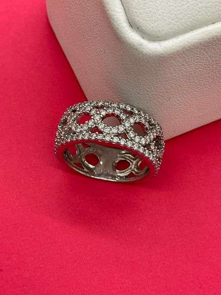 CERTIFIED BRAND NEW LADIES 14K WHITE GOLD DIAMOND BAND. 1.50 CARATS
