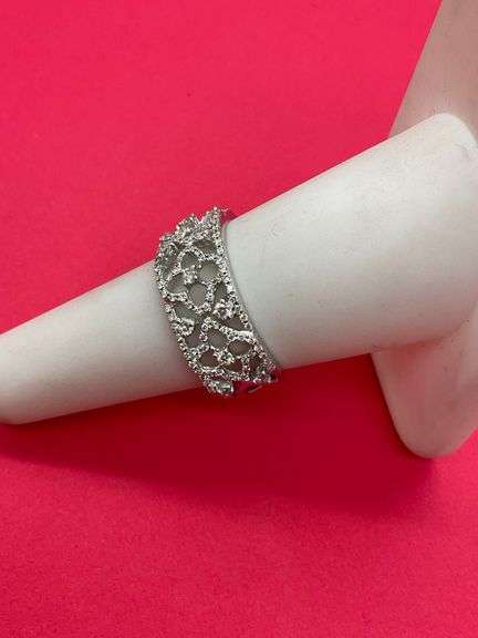CERTIFIED BRAND NEW 14K WHITE GOLD AND LAB DIAMOND RING. 1.00 CARAT