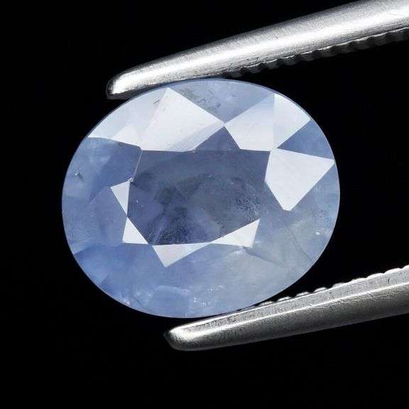 Gorgeous 1.50ct smoky periwinkle Ceylon Sapphire