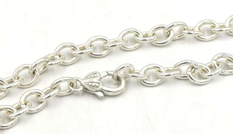 Set of 925 Sterling silver necklace and bracelet with heart shaped charm