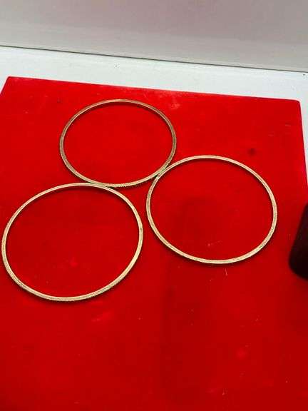 18K YELLOW GOLD BANGLE BRACELETS