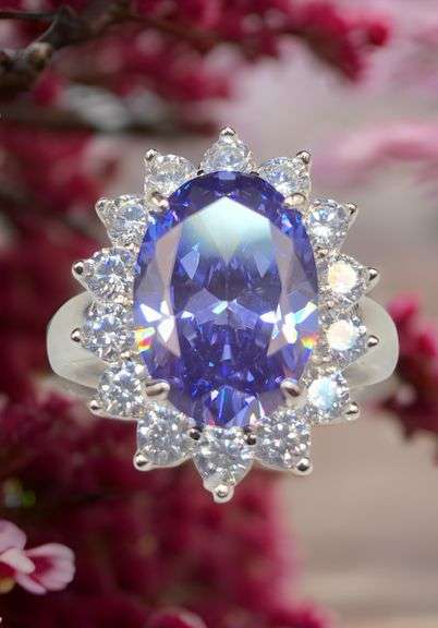 Dazzling 6.75 Ct VVs1 Lab Simulated Violet Blue Flash Tanzanite Ring