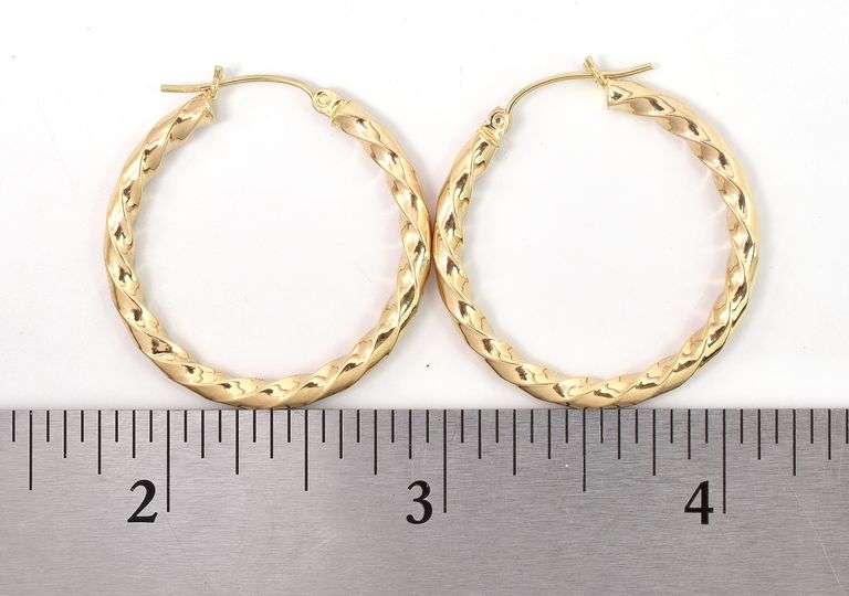 Wonderful 10K Yellow Gold Hoop Earrings
