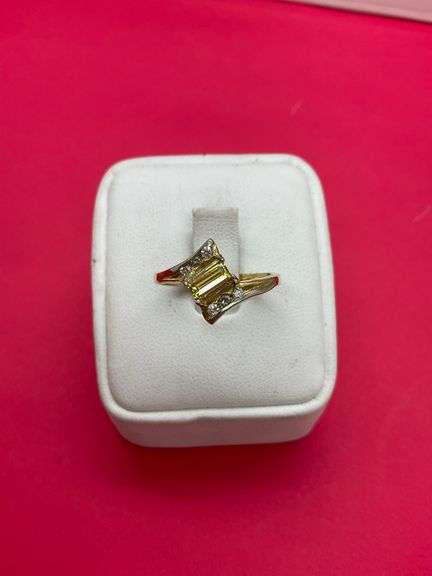 CERTIFIED 14K YELLOW GOLD DIAMOND RING