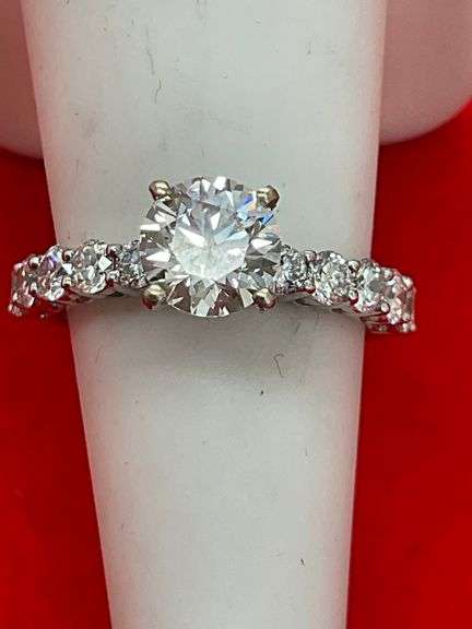 CERTIFIED BRAND NEW 14K WHITE GOLD DIAMOND ENGAGEMENT RING. 2.25 CARAT