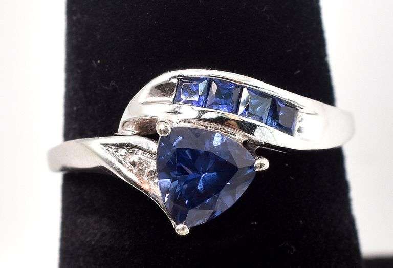 Dazzling 10K White Gold Sapphire and Diamond Ring