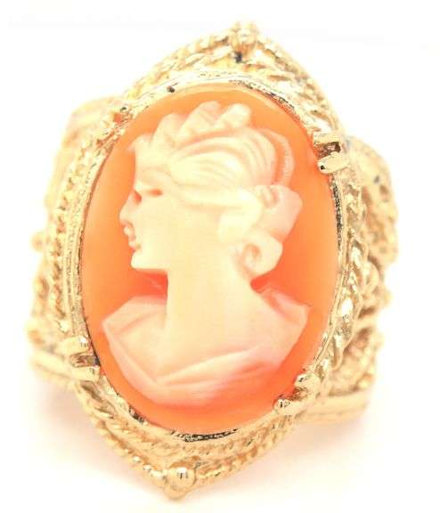 10kt Yellow gold Cameo ring