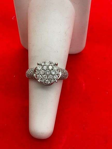 CERTIFIED BRAND NEW 14K WHITE GOLD DIAMOND RING