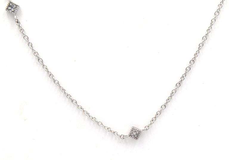 14kt White gold diamond accent chain necklace