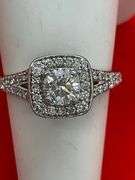 CERTIFIED BRAND NEW 14K WHITE GOLD DIAMOND ENGAGEMENT RING. 1.00 CARAT