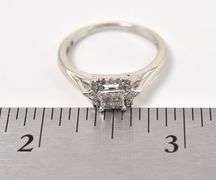 Lively 14K White Gold Diamond Ring