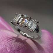 Sparkling 14 Kt White Gold Plate 3.05 Ct VVs1 F-G Simulated Diamond Ring