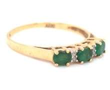 10kt Yellow gold emerald ring