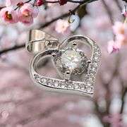 Gorgeous VVs1 White E-F Fire Mossanite Heart Pendant