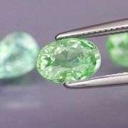 Tremendous 2.91ct untreated spring green Tsavorite set